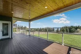 1395 Vlg Hts Pl, Camano Island, WA 98282 - Photo 12