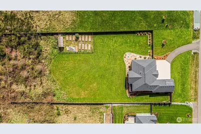 1395 Village Heights Place, Camano Island, WA 98282 - Photo 34