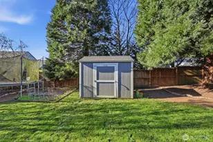 728 E Heritage Loop, La Center, WA 98629 - Photo 32