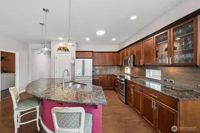 14509 Knoll Park Drive E, Bonney Lake, WA 98391 - Photo 10