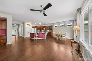 14509 Knoll Park Dr E, Bonney Lake, WA 98391 - Photo 6