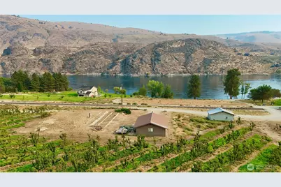 27375 US Hwy 97, Chelan, WA 98816 - Photo 4