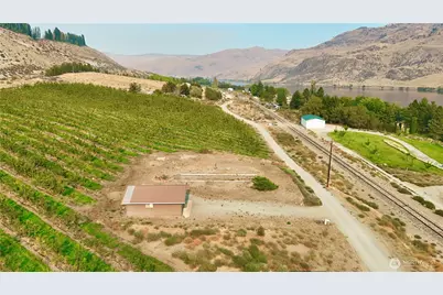 27375 US Hwy 97, Chelan, WA 98816 - Photo 8