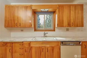 2903 NE Rozewood Dr, Bremerton, WA 98310 - Photo 10