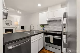 211 Summit Ave E, Seattle, WA 98102 - Photo 4