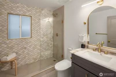 1016 NW 85th Street, Seattle, WA 98117 - Photo 14