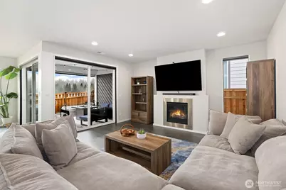 18983 129th Street Ct E, Bonney Lake, WA 98391 - Photo 4