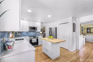 20714 NE 43rd St, Sammamish, WA 98074 - Photo 6