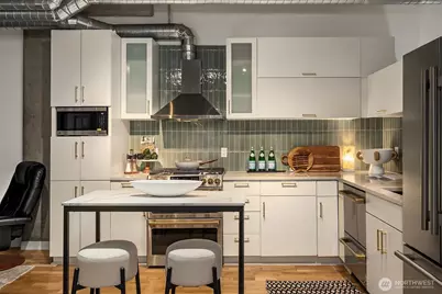 2720 3rd Avenue #416, Seattle, WA 98121 - Photo 2