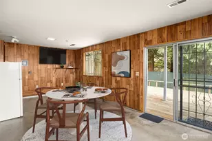 10317 Roosevelt Way NE, Seattle, WA 98125 - Photo 22