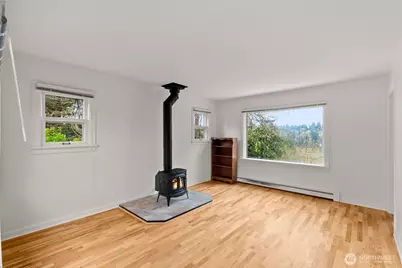 2009 Water Street SW, Olympia, WA 98501 - Photo 2