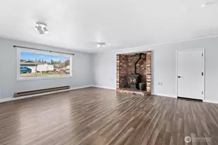 335 SW 4th Ave, Oak Harbor, WA 98277 - Photo 12