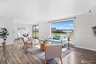 335 SW 4th Ave, Oak Harbor, WA 98277 - Photo 8