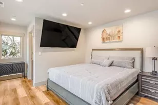 13716 30th Ave NE, Seattle, WA 98125 - Photo 8