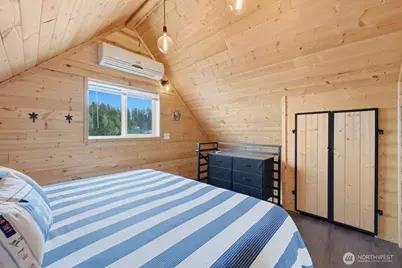 270 E Grapeview Point Road, Allyn, WA 98524 - Photo 10