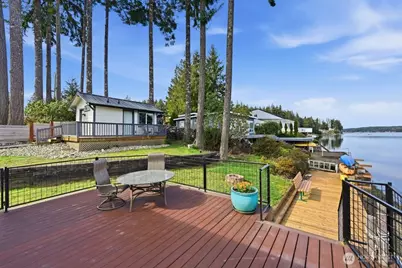 270 E Grapeview Point Road, Allyn, WA 98524 - Photo 18