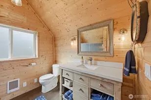 270 E Grapeview Point Rd, Allyn, WA 98524 - Photo 12