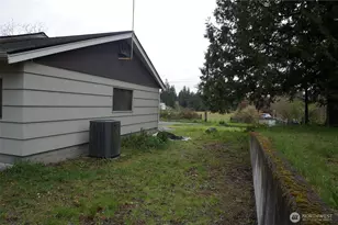 12019 Bingham Ave E, Tacoma, WA 98446 - Photo 36