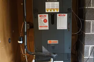 12019 Bingham Ave E, Tacoma, WA 98446 - Photo 28