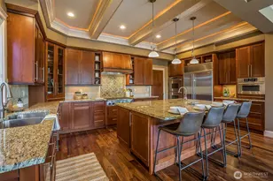 317 1st St, Kirkland, WA 98033 - Photo 10