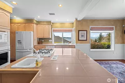 2839 Chambers Bay Drive, Steilacoom, WA 98388 - Photo 14