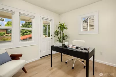 826 NE 80th Street, Seattle, WA 98115 - Photo 14