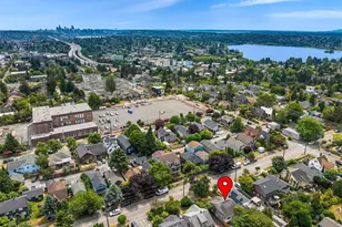 826 NE 80th St, Seattle, WA 98115 - Photo 38