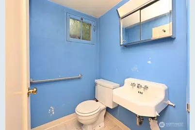 3227 Magnolia Boulevard W, Seattle, WA 98199 - Photo 34