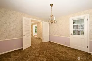3227 Magnolia Blvd W, Seattle, WA 98199 - Photo 14