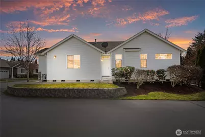 814 10th Street SE, Puyallup, WA 98372 - Photo 1