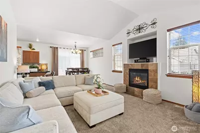 814 10th Street SE, Puyallup, WA 98372 - Photo 8