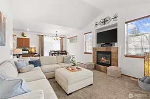 814 10th St SE, Puyallup, WA 98372 - Photo 8