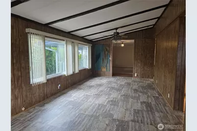 620 112th Street SE #323, Everett, WA 98208 - Photo 2