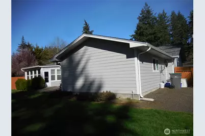 2450 Madrona Drive SE, Port Orchard, WA 98366 - Photo 32