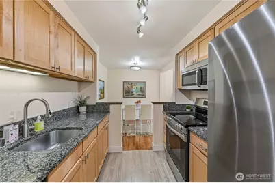 15827 NE Leary Way #B-116, Redmond, WA 98052 - Photo 10