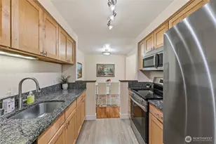 15827 NE Leary Way, Redmond, WA 98052 - Photo 10