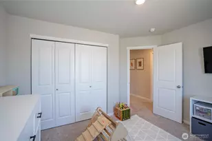 18703 108th Ave E, Puyallup, WA 98374 - Photo 32