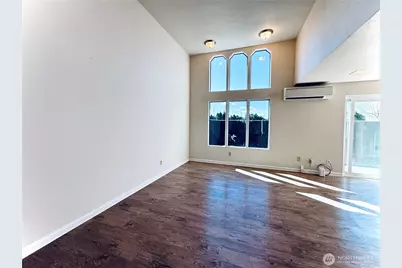 743 Marine View Drive #8, Longview, WA 98632 - Photo 8