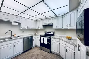 743 Marine View Dr, Longview, WA 98632 - Photo 4