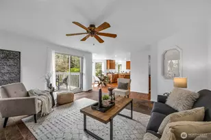 3915 245th Ct SE, Sammamish, WA 98029 - Photo 12