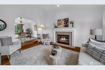 3915 245th Court SE, Sammamish, WA 98029 - Photo 4