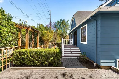 715 NE 60th Street, Seattle, WA 98115 - Photo 38