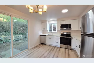 924 Crestview Lane, Mount Vernon, WA 98273 - Photo 2