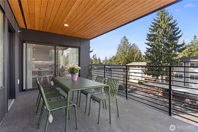 15538 NE 15th Place #301, Bellevue, WA 98007 - Photo 14