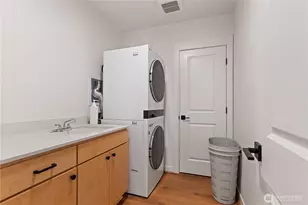 15538 NE 15th Pl, Bellevue, WA 98007 - Photo 18