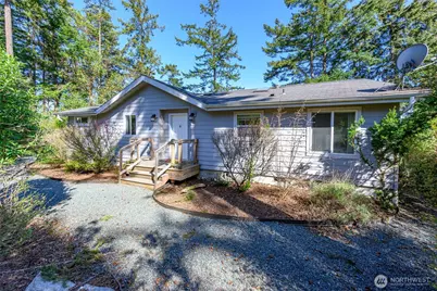 215 S Harrington Lagoon Road, Coupeville, WA 98239 - Photo 2