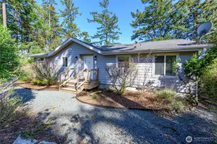 215 S Harrington Lagoon Rd, Coupeville, WA 98239 - Photo 2