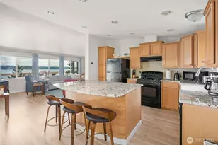 215 S Harrington Lagoon Rd, Coupeville, WA 98239 - Photo 8