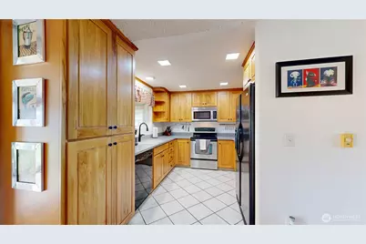 17121 SE 264th Place, Covington, WA 98042 - Photo 2