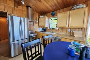 3202 Shoreline Dr, Camano Island, WA 98282 - Photo 18